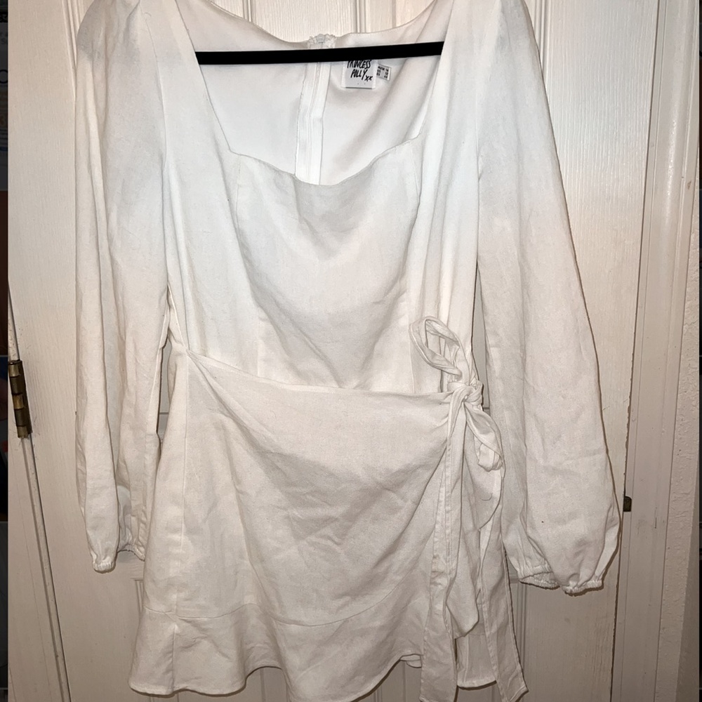 NEVER WORN!! Princess Polly THE VILLA MINI DRESS WHITE